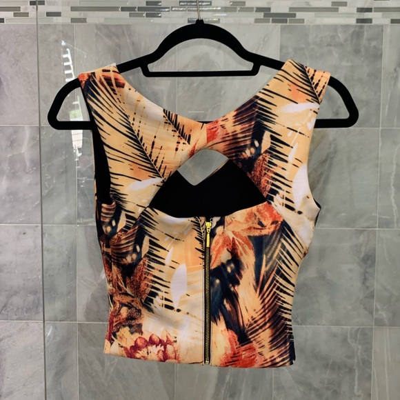 Guess Top - Picture 2 of 4